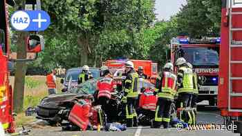Unfall in Sehnde: Auto prallt zwischen Ilten und Bilm gegen Baum - HAZ