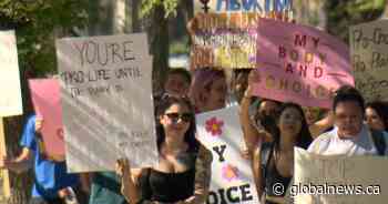 Abortion rights advocates rally in Regina following US Supreme Court decision - Regina | Globalnews.ca - Global News