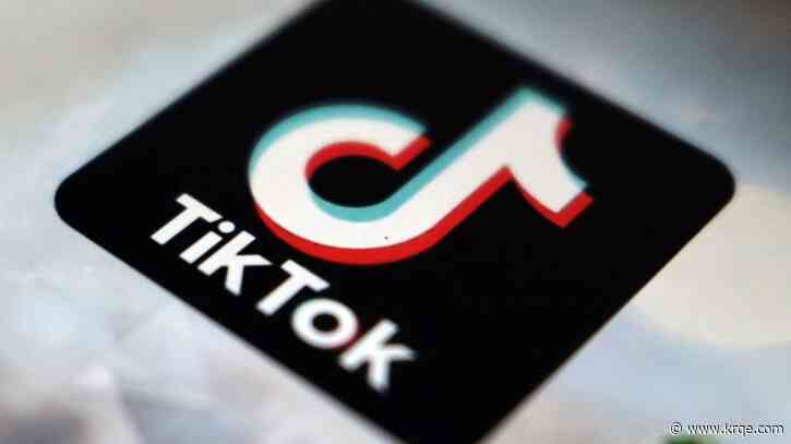 FCC commissioner urges Google, Apple to drop TikTok app