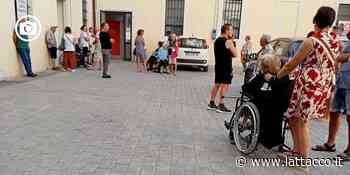 Vico del Gargano, attesa sotto il sole per la visita alla commissione invalidi. Conca: "Una vergogna" - L'Attacco