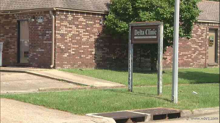 Admitting privileges issue revived at abortion clinics