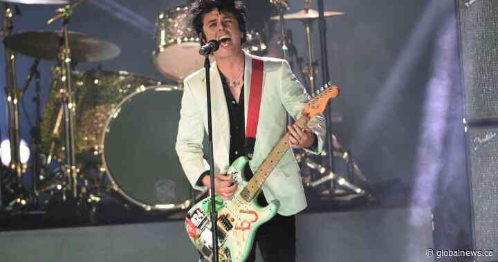 Green Day’s Billie Joe Armstrong says he’ll ‘renounce’ U.S. citizenship over Roe v. Wade - Global News