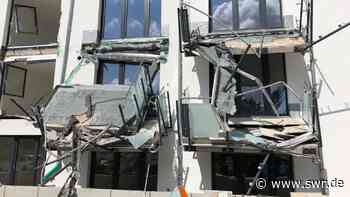 Baggerfahrer kommt wegen Zerstörungsfahrt in Blumberg vor Gericht - SWR Aktuell