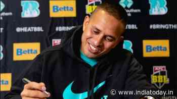 Funny how things change: Sydney Thunder star Usman Khawaja shifts base to Brisbane Heat on 4-year contract - India Today