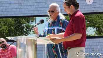Hundreds of Mi'kmaw artifacts return home to Cape Breton - CBC.ca
