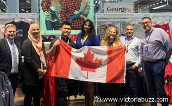 Victoria Walmart employee to celebrate first Canada Day as citizen after taking his oath in store (PHOTOS) - Victoria Buzz