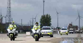 130 km per uur op de Beatrijslaan | Antwerpen | hln.be - Het Laatste Nieuws
