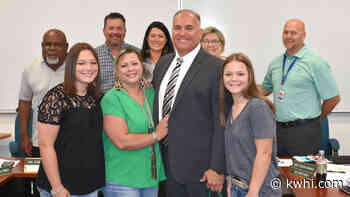 SCHOOL BOARD APPROVES ARCHITECTURE FIRM / ASST. PRINCIPAL - KWHI