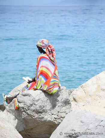 Pucci Rebirth: la collezione di Cammile Miceli è un'ode a Capri e alla moda mediterranea - L'Officiel Italia