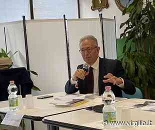 Luino, il dono del giudice - scrittore: cento storie per gli anziani del Comi - Virgilio