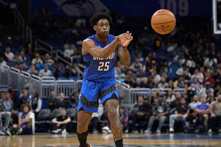Orlando Magic extend two-way qualifying offer to Admiral Schofield