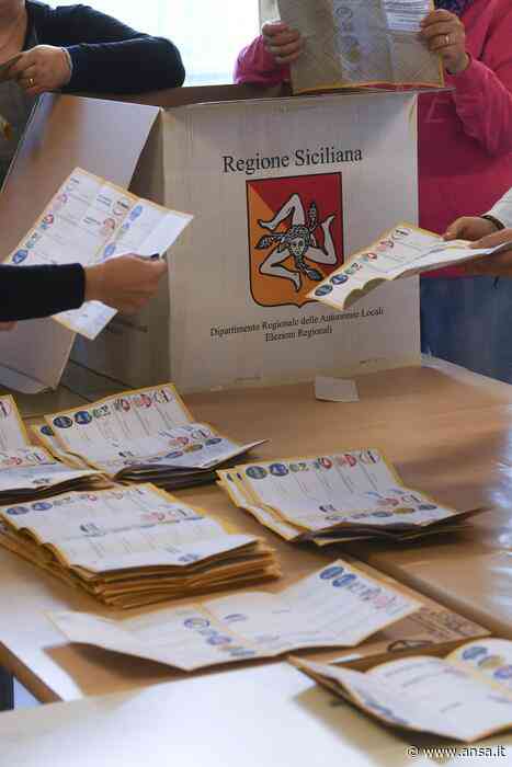 Comunali: terminata dopo 17 giorni riconta voti a Messina - Agenzia ANSA