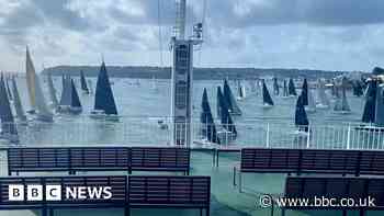 Isle of Wight ferry video shows 'navigator's nightmare'
