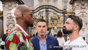Midnight Mania! ‘Platinum’ Perry mean mugs ‘MVP’ in front of Buckingham Palace - MMA Mania
