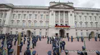 28-year-old man arrested for trespassing Buckingham Palace. Told staff ‘Want to see the Queen’ - WION