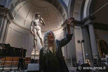 Reading musicale Patti Smith sotto David Michelangelo - Agenzia ANSA
