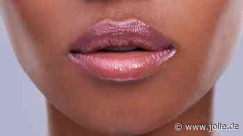 Beauty-Trend 2022: Vollere Lippen dank des "Frosted Lips"-Lipgloss