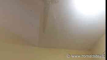 Infiltrazioni e allagamenti, le case popolari a Torre Maura sono un disastro