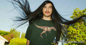 In ‘Stranger Things,’ He Delivers Pizza and Stoned Comic Relief