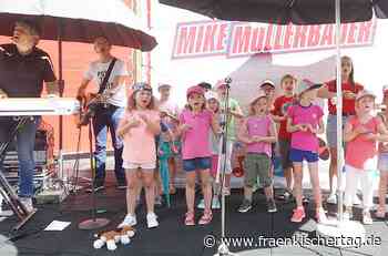 Der Kinderliedermacher Mike Müllerbauer war in Burgkunstadt zu Gast - Fränkischer Tag