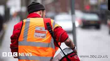 Royal Mail managers vote to strike over job cuts