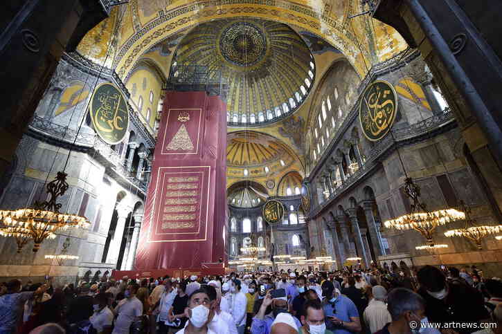 Hagia Sophia’s Marble Floors Suffer ‘Tremendous Damage’ From Cleaning Mishap