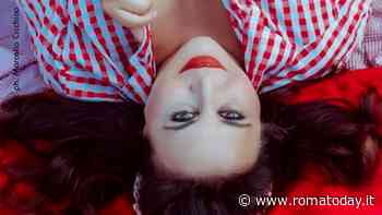 "Baciami piccina", con Daniela Terreri al Village Celimontana