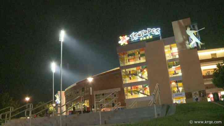 Breaking Bad's Cranston, Paul return to Isotopes Park