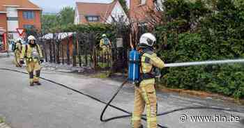 Politie-inspecteur probeert brandende haag te blussen | Puurs-Sint-Amands | hln.be - Het Laatste Nieuws