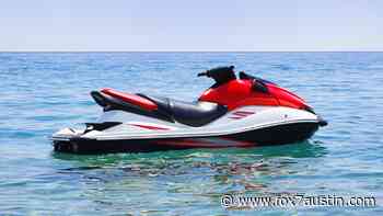 APD enforcing personal watercraft ban on Lake Austin for July 4th weekend - FOX 7 Austin