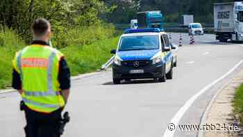 Mutmaßliche Unfallfahrerin auf A11 pustet einen Wert von 4,58 Promille - rbb24