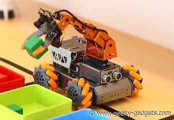 MasterPi Raspberry Pi robot with vision arm