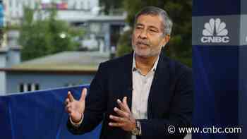 Micron warns weakening consumer demand will hurt smartphone sales - CNBC