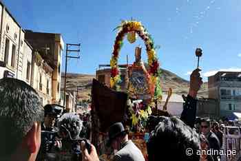 Junín: San Pedro de Cajas celebró a su patrón entre bailes y degustación de platos típicos - Agencia Andina