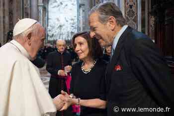Le Vatican donne la communion à Nancy Pelosi, défenseuse du droit à l'avortement - Le Monde