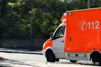 Auto bei Cottbus überschlagen. Fahrerin verletzt im Krankenhaus - NIEDERLAUSITZ aktuell