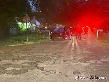 Man arrested after barricaded standoff with Texarkana police - KSLA