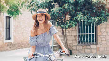 Mode-Hack: So verrutschen schulterfreie Kleidungsstücke nie mehr - FürSie