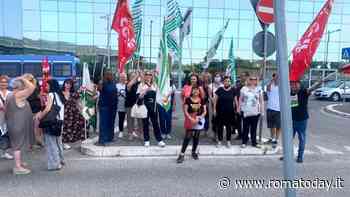 Taglio delle ore e stipendi da fame, incrociano le braccia gli addetti alle pulizie della Bnl
