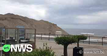 Metershoge zandbergen op strand van Middelkerke door bouw nieuw casino: "We zijn ons zeezicht kwijt" - VRT NWS