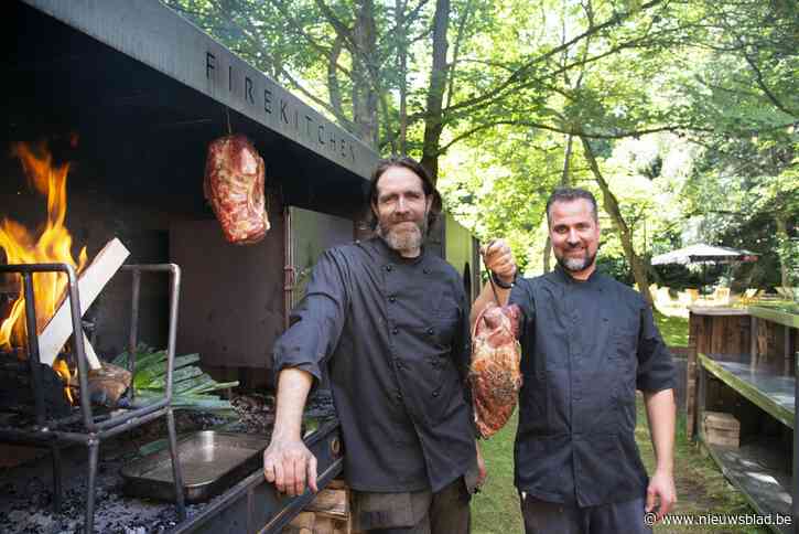 Steven en Tursen combineren gastronomie met glamping in pop-up SENSI: “Feeëriek kasteeldomein vormt het perfecte decor”