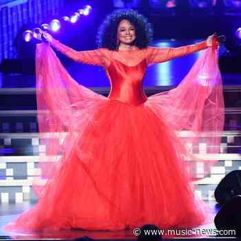 Diana Ross enjoys record breaking Glastonbury audience