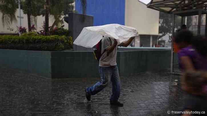 New Tropical Storm Bonnie heads for hit on Central America