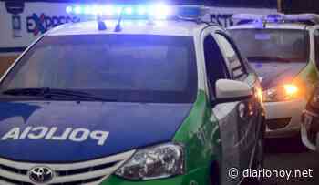 Ensenada: vecinos apedrearon a policías por pedirle el documento a un joven - Diario Hoy