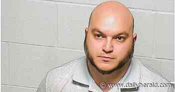 Authorities: Man faces grooming charges after interacting with undercover detectives online