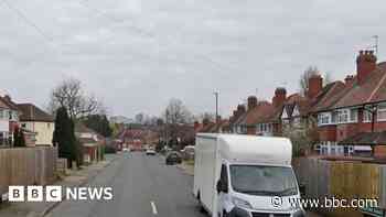 Murder arrest after man's body found at Solihull house - BBC