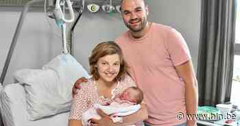 Schepen Kasper Vandecasteele is trotse papa van Zaza - Het Laatste Nieuws