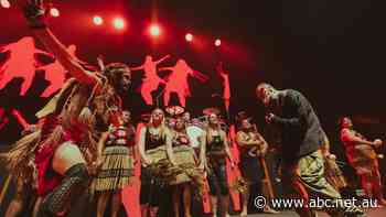 Aotearoa/New Zealand band Six60 makes Māori language 'cool' in Australia, performing with Indigenous dance troupe