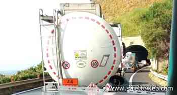 Messina, odissea per i turisti diretti a Taormina: estenuanti code in autostrada - StrettoWeb