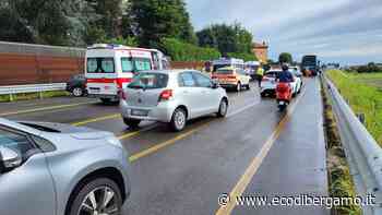 Villa d'Almè - Dalmine, scontro tra un bus e due auto: tutti salvi i bimbi del centro ricreativo a bordo - L'Eco di Bergamo